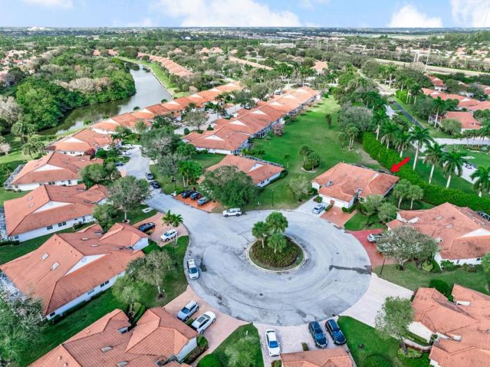 Image No.38-2 Bed Villa for sale