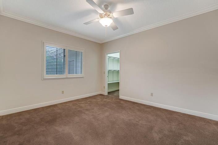 Image No.26-5 Bed House for sale