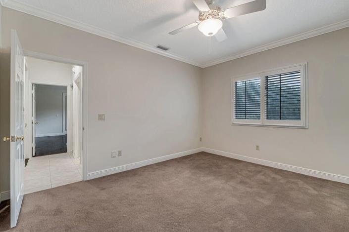 Image No.27-5 Bed House for sale