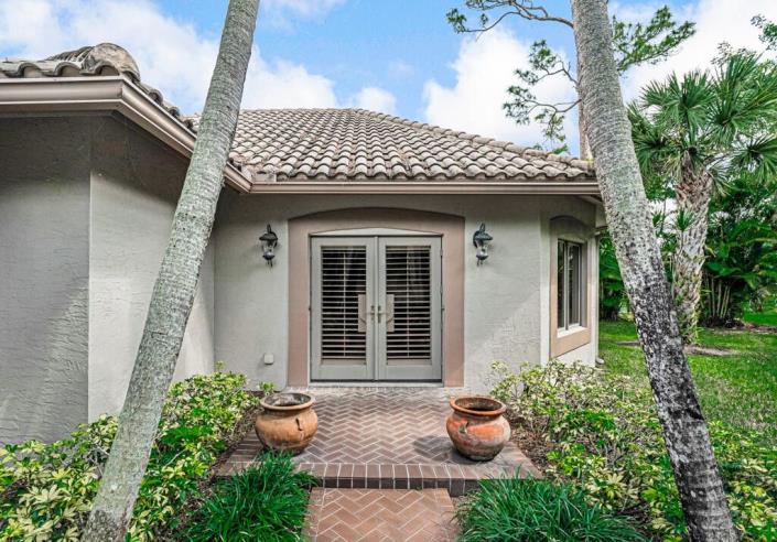 Image No.48-5 Bed House for sale