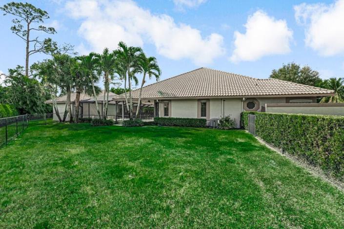 Image No.57-5 Bed House for sale