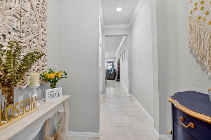 Image No.4-3 Bed Townhouse for sale