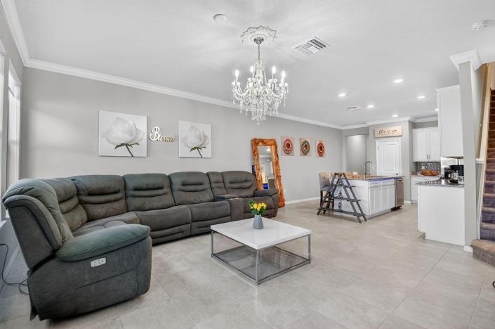 Image No.14-3 Bed Townhouse for sale