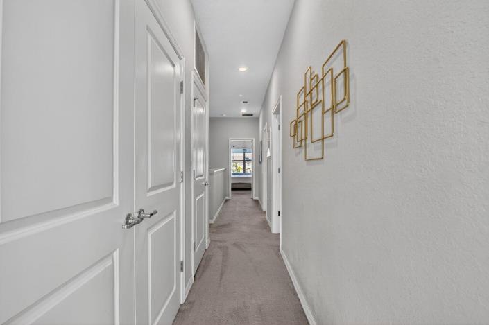 Image No.16-3 Bed Townhouse for sale