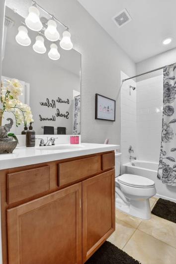 Image No.19-3 Bed Townhouse for sale