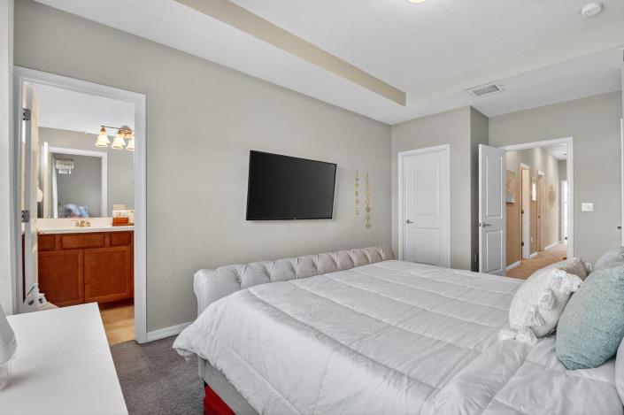 Image No.26-3 Bed Townhouse for sale