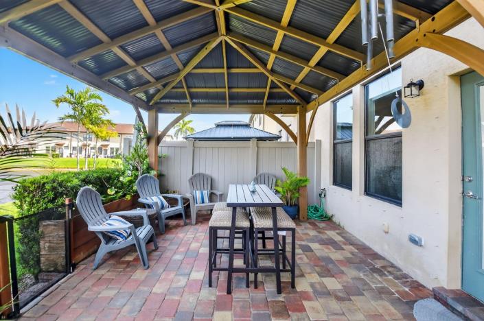 Image No.33-3 Bed Townhouse for sale