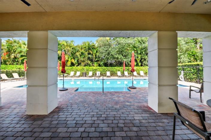 Image No.47-3 Bed Townhouse for sale