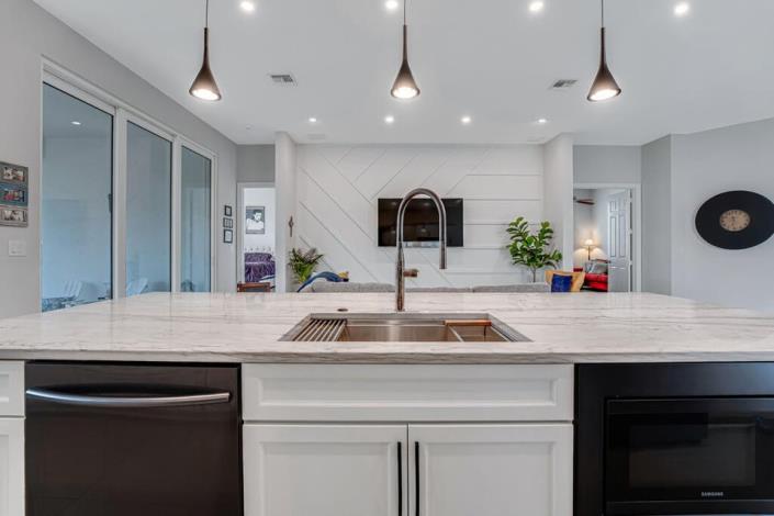 Image No.14-3 Bed House for sale