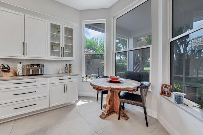 Image No.18-3 Bed House for sale