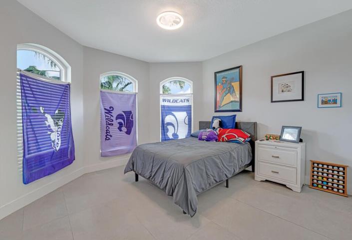 Image No.26-3 Bed House for sale