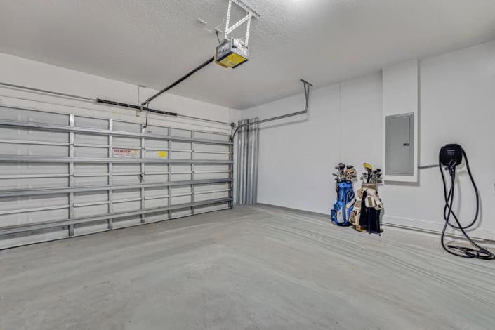 Image No.34-3 Bed House for sale