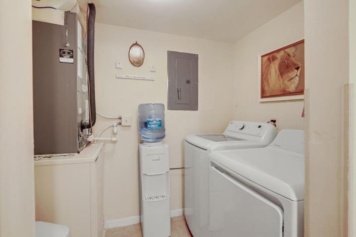 Image No.9-2 Bed Condo for sale