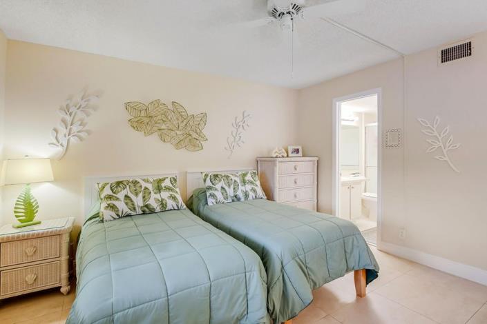 Image No.11-2 Bed Condo for sale