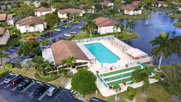 Image No.20-2 Bed Condo for sale