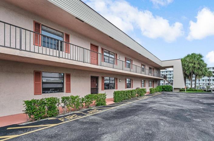 Image No.3-2 Bed Condo for sale