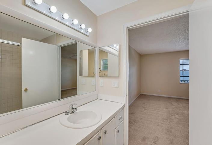 Image No.15-2 Bed Condo for sale