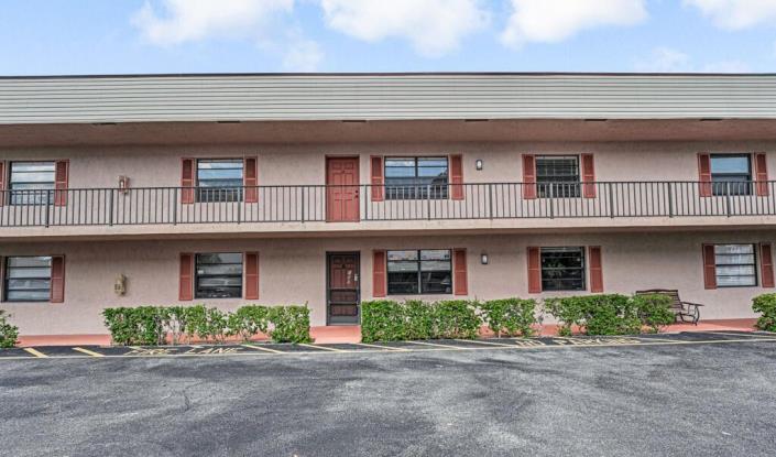 Image No.21-2 Bed Condo for sale