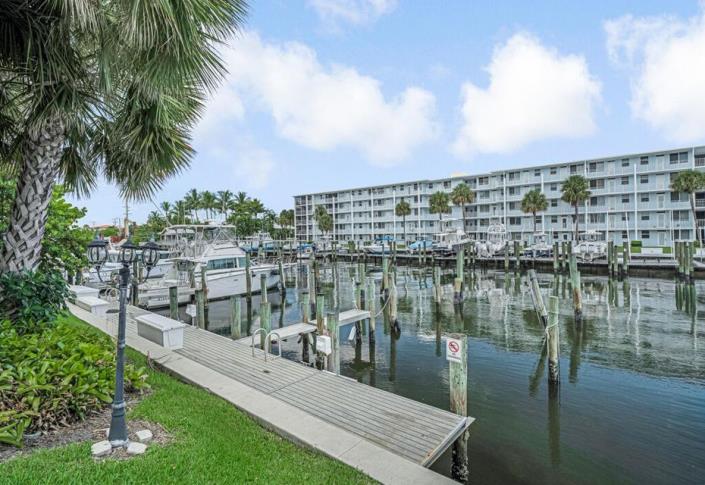 Image No.23-2 Bed Condo for sale