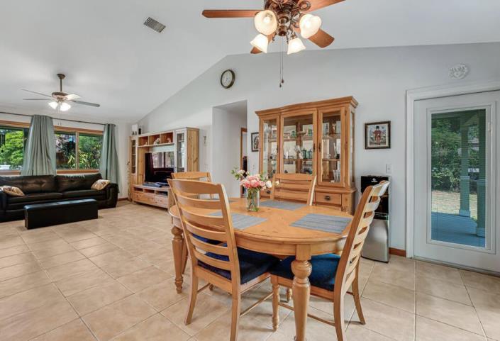 Image No.11-4 Bed House for sale