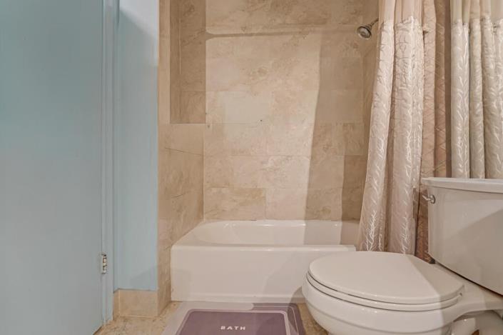 Image No.9-3 Bed Villa for sale