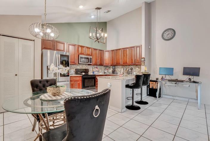 Image No.11-3 Bed Villa for sale