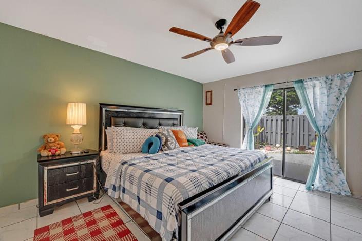 Image No.26-3 Bed Villa for sale