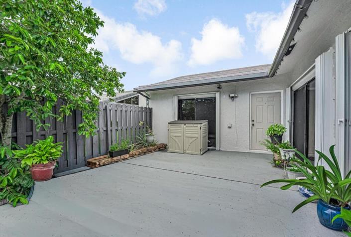 Image No.28-3 Bed Villa for sale