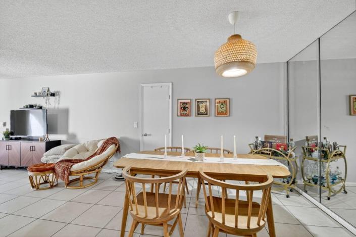 Image No.9-2 Bed Condo for sale