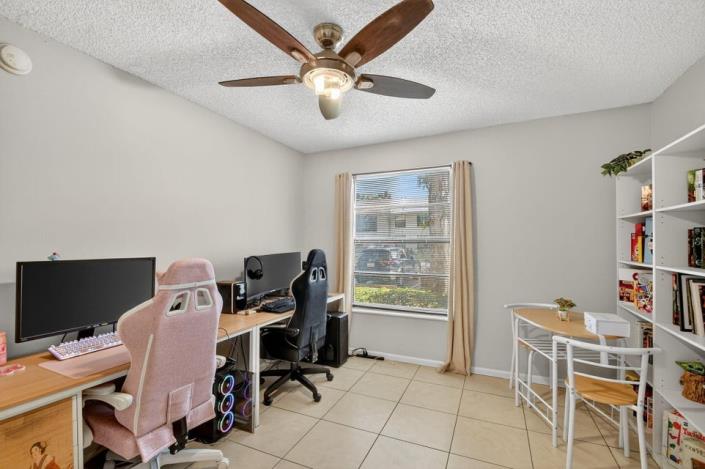 Image No.26-2 Bed Condo for sale