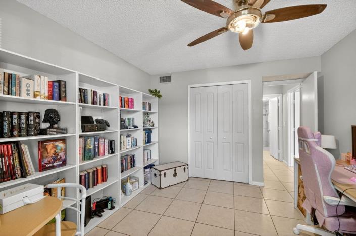 Image No.27-2 Bed Condo for sale