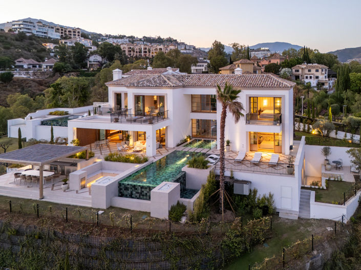 Image No.1-5 Bed Villa for sale