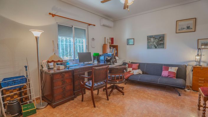 Image No.20-3 Bed Country Property for sale