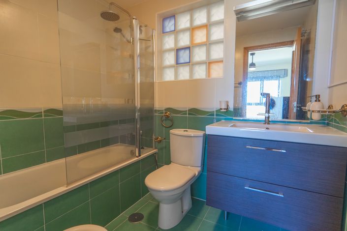 Image No.18-3 Bed Apartment for sale