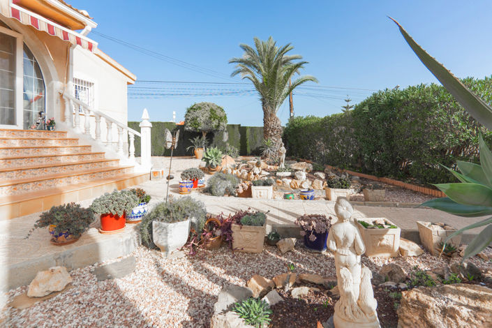 Image No.28-5 Bed Villa for sale