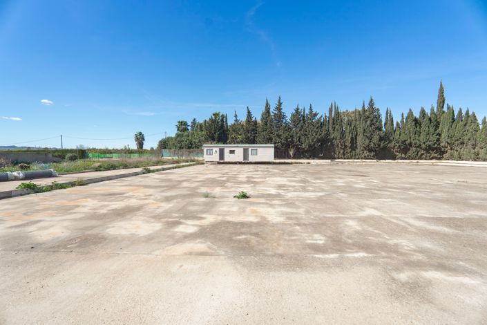 Image No.20-6 Bed Country Property for sale