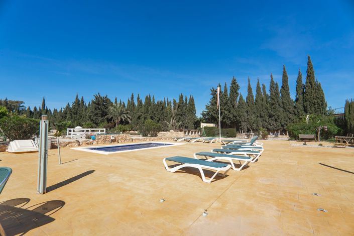 Image No.28-6 Bed Country Property for sale