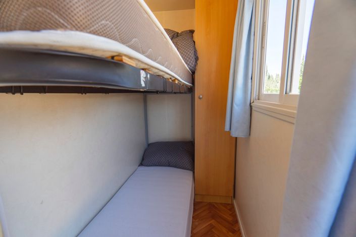 Image No.36-6 Bed Country Property for sale