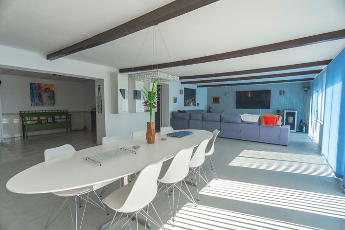 Image No.5-6 Bed Country Property for sale