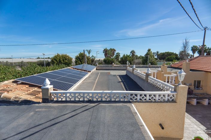 Image No.41-6 Bed Country Property for sale