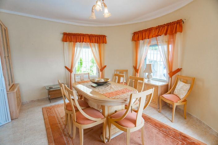 Image No.19-5 Bed Villa for sale