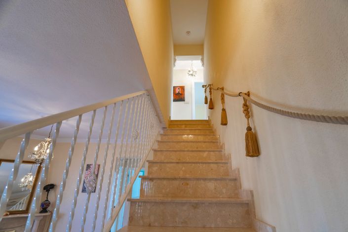 Image No.22-5 Bed Villa for sale