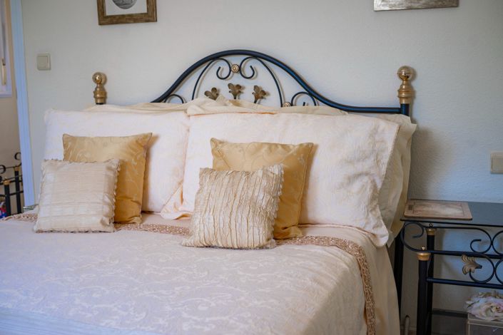 Image No.35-5 Bed Villa for sale