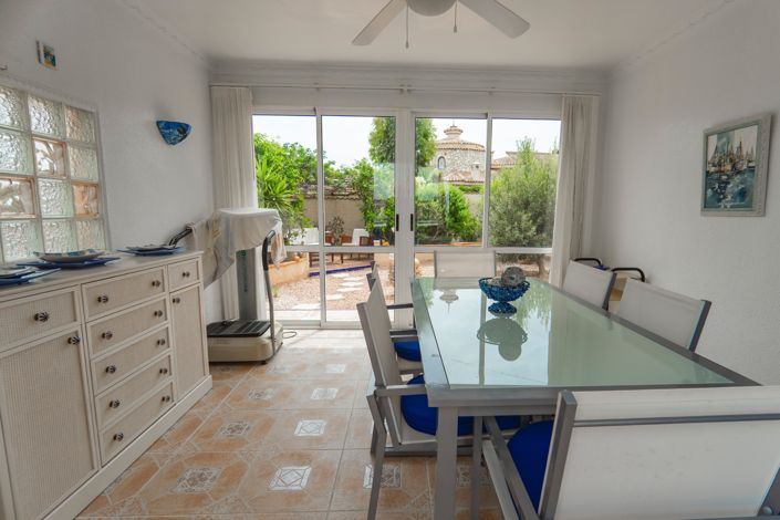 Image No.51-5 Bed Villa for sale