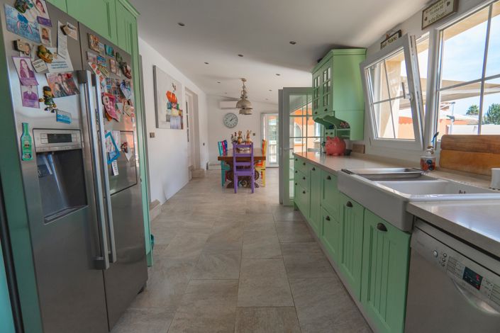 Image No.12-6 Bed Villa for sale