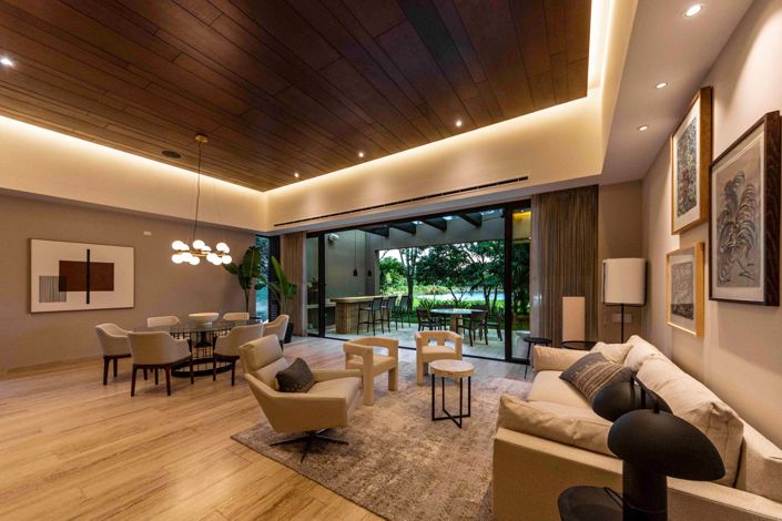 Image No.1-3 Bed House for sale