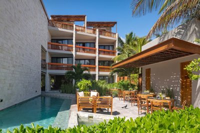 tankah-bay-21-room-beachfront-hotel-2