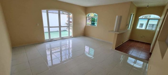 Image No.1-4 Bed House for sale