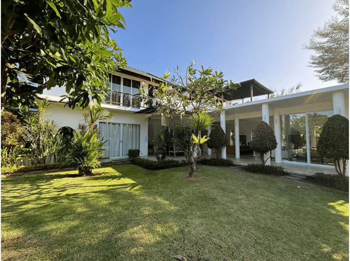 Image No.1-4 Bed Villa for sale