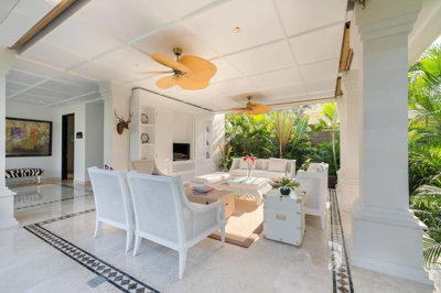 picture-sitting-area